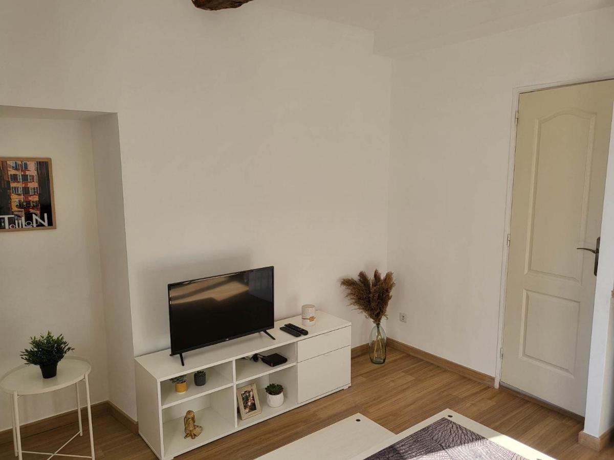 Studio Sur Le Port De Toulon Exterior foto